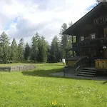 Апарт-отель Charlotte Am Geigenbuehel -apartments Зеефельд в Тироле