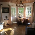 Апарт-отель Charlotte Am Geigenbuehel -apartments Зеефельд в Тироле