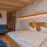 Aparthotel Charlotte Am Geigenbuehel -apartments 3*