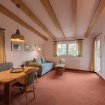 Апарт-отель Charlotte Am Geigenbuehel -apartments Зеефельд в Тироле