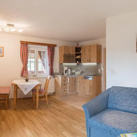 Charlotte Am Geigenbuehel -apartments 公寓式酒店 蒂罗尔-泽费尔德