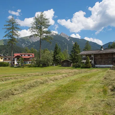 Apart-hotel Charlotte Am Geigenbuehel -apartments