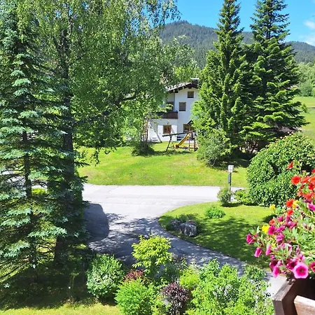 Апарт-отель Charlotte Am Geigenbuehel -apartments 3*