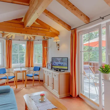 Charlotte Am Geigenbuehel -apartments Апарт-отель