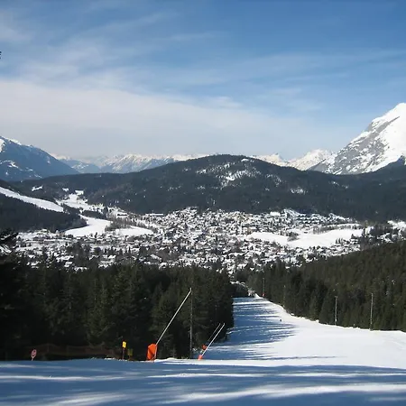 Charlotte Am Geigenbuehel -apartments 제펠드 인 티롤