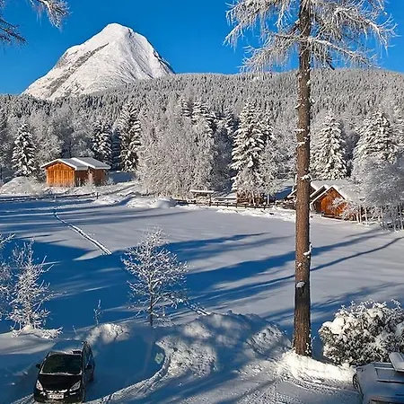 Apart-hotel Charlotte Am Geigenbuehel -apartments