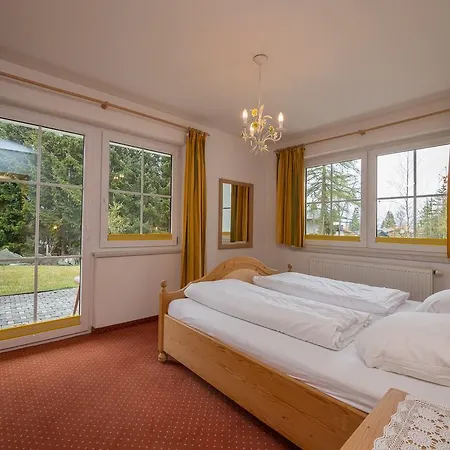 Charlotte Am Geigenbuehel -apartments Apart-hotel