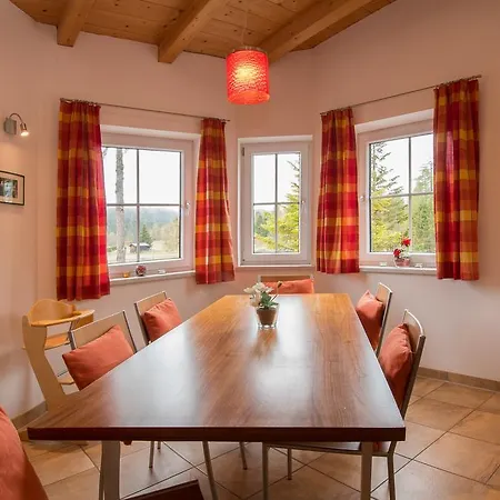 Charlotte Am Geigenbuehel -apartments Lägenhetshotell