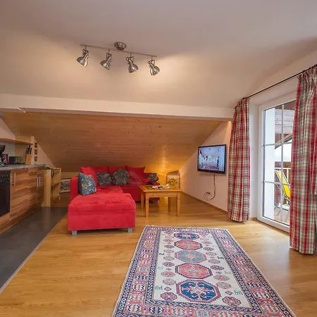 Апарт-отель Charlotte Am Geigenbuehel -apartments 3*