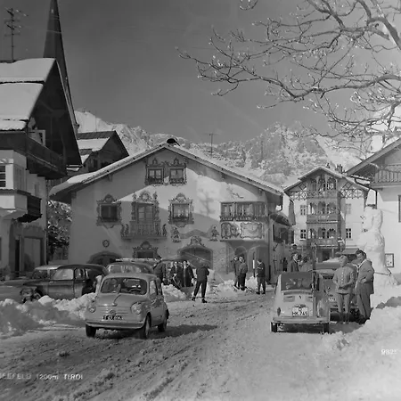 Charlotte Am Geigenbuehel -apartments Apart-hotel 3*