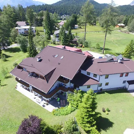 아파트호텔 Charlotte Am Geigenbuehel -apartments 3*