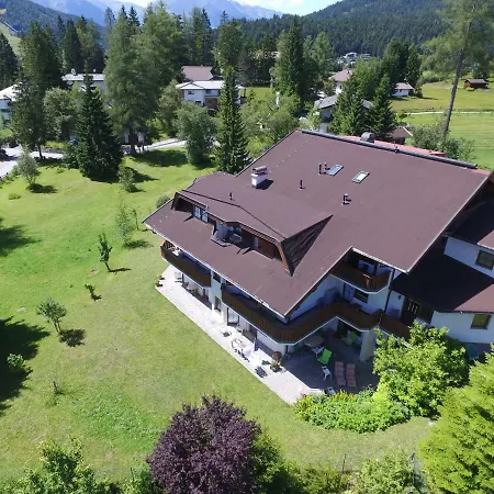 아파트호텔 Charlotte Am Geigenbuehel -apartments 3*