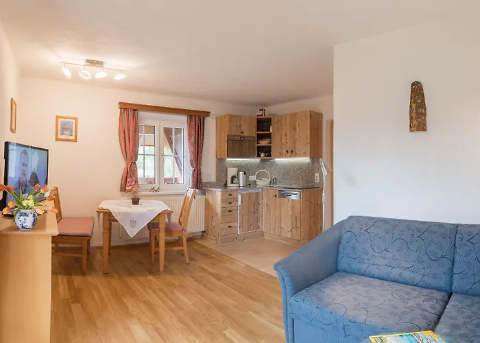 Charlotte Am Geigenbuehel -apartments Apart-hotel Seefeld in Tirol