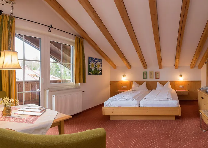 Charlotte Am Geigenbuehel -apartments Apart-hotel