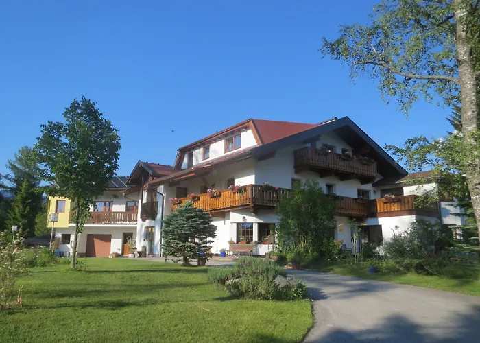 Charlotte Am Geigenbuehel -apartments Апарт-отель 3*