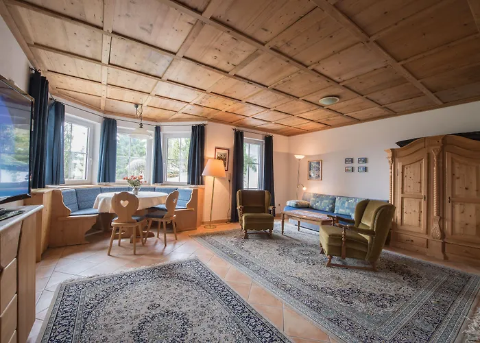 Charlotte Am Geigenbuehel -apartments Апарт-отель Зеефельд в Тироле