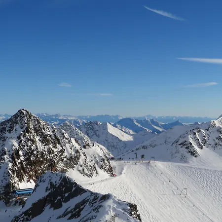 Charlotte Am Geigenbuehel -apartments 3*