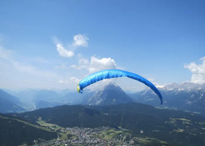 Lägenhetshotell Charlotte Am Geigenbuehel -apartments Seefeld in Tirol